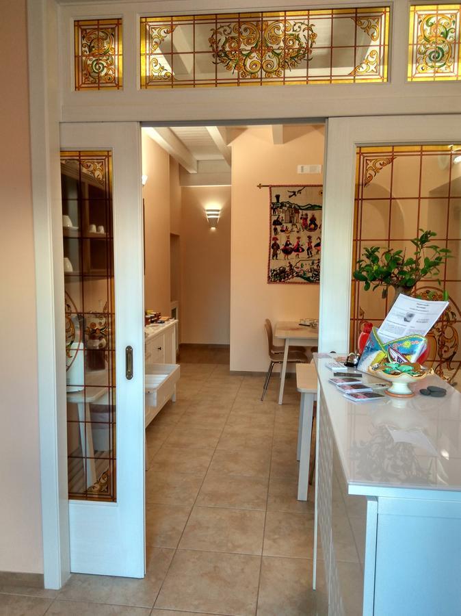 Le Camelie Bed & Breakfast Marina di Ginosa Exterior foto