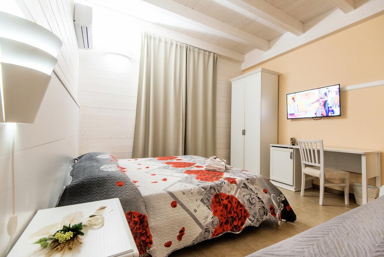 Le Camelie Bed & Breakfast Marina di Ginosa Exterior foto